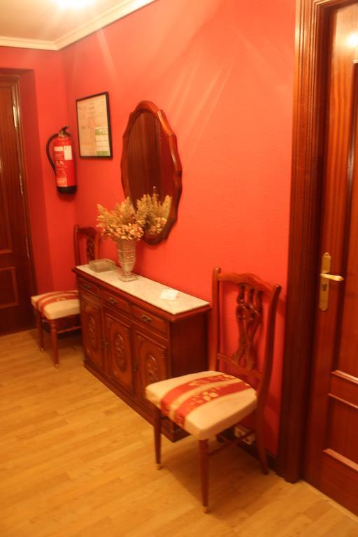 Hostal Temino บูร์โกส ภายนอก รูปภาพ