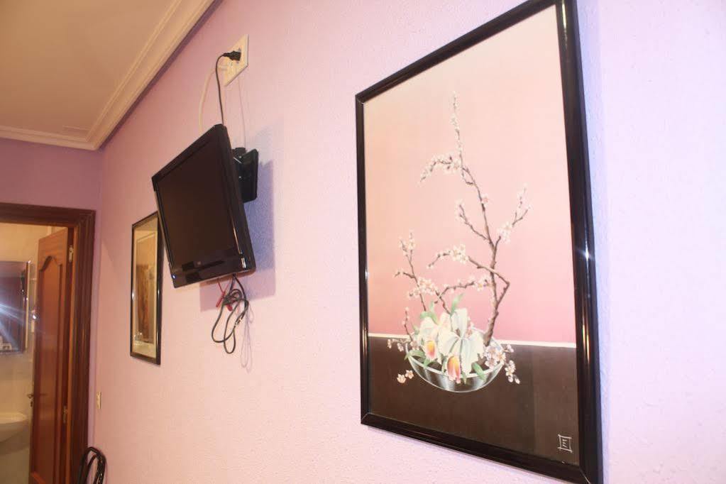 Hostal Temino บูร์โกส ภายนอก รูปภาพ