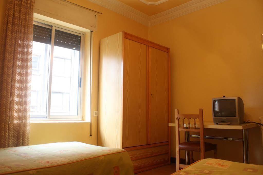 Hostal Temino บูร์โกส ภายนอก รูปภาพ
